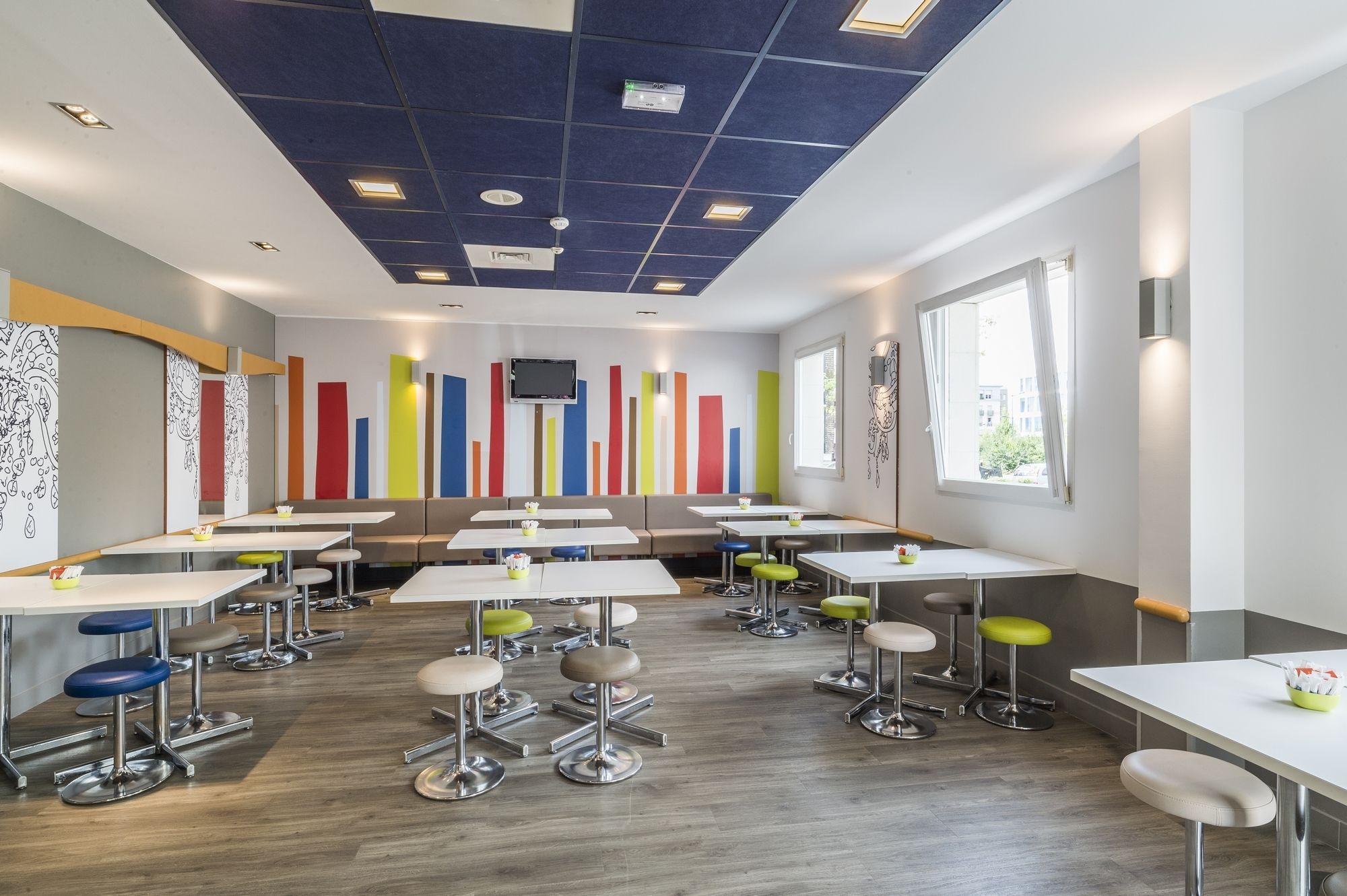 Ibis Budget Marne La Vallée Val D'europe Hotel 2*